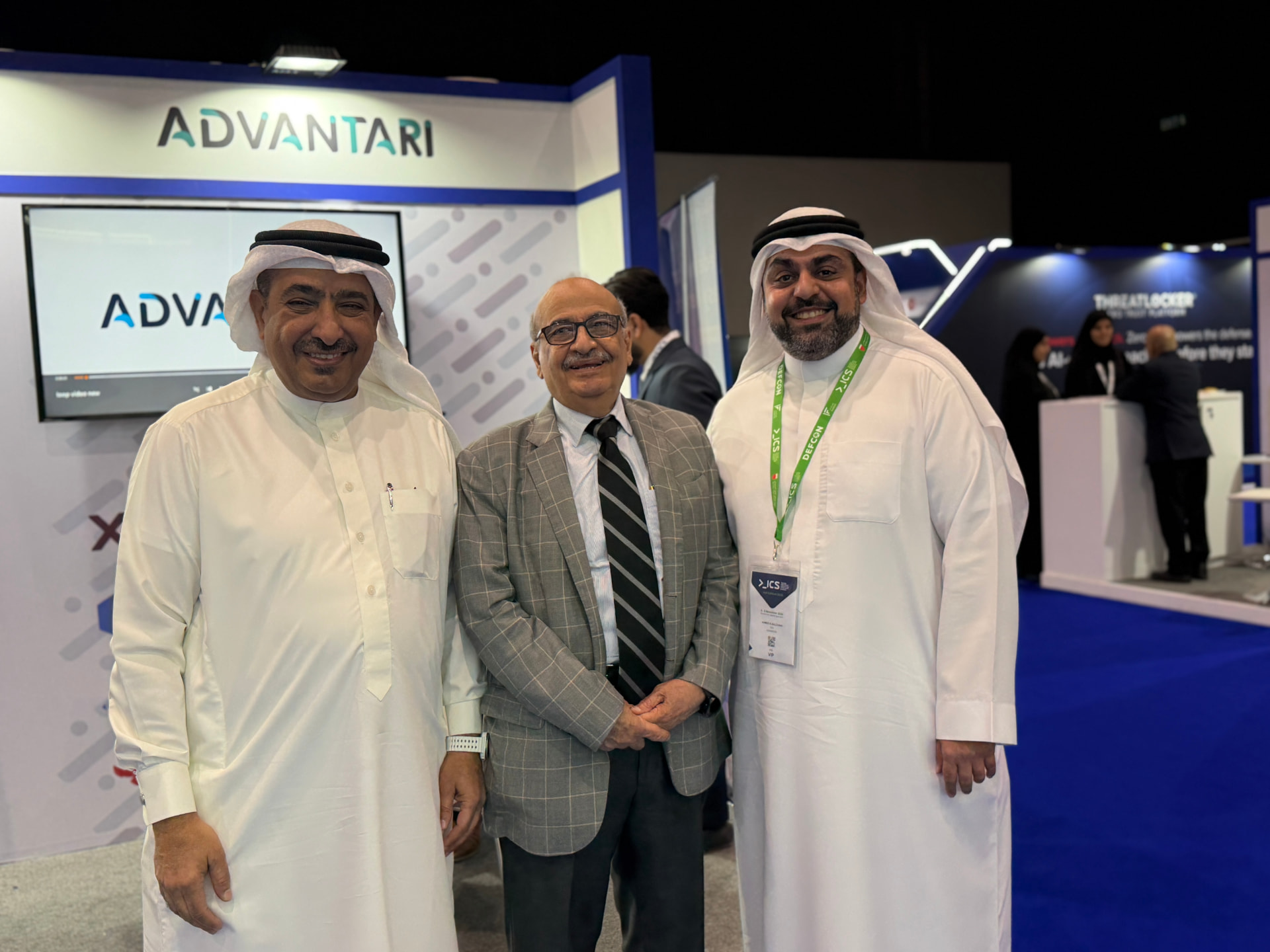 Advantari meeting industry leaders at their stand